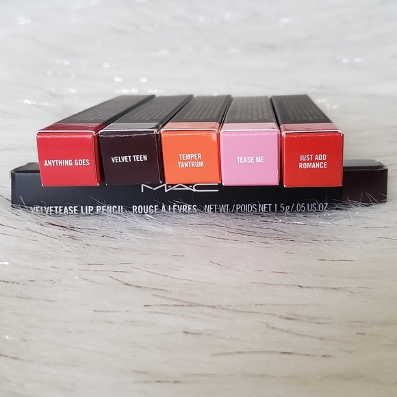 MAC Cosmetics Other - MAC Velvetease Lip Pencil